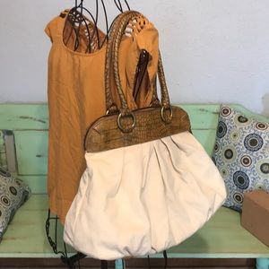 Simply Vera canvas bag.